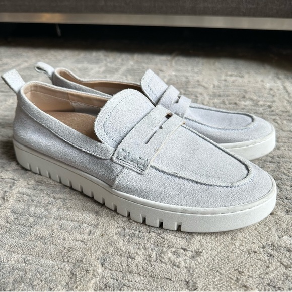 Vionic Women's Uptown Slip On Penny
Loafer Powder Blue Genuine Suede Size 10 - Picture 3 of 7